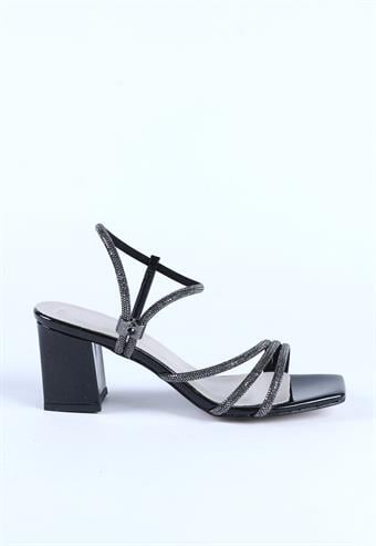 Kadın Taş Kordon Detaylı Abiye Ayakkabı Siyah