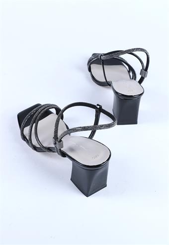 Kadın Taş Kordon Detaylı Abiye Ayakkabı Siyah