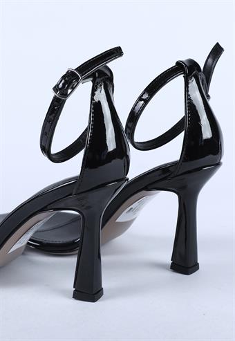 Kadın Tek Bant Bilekten Bağlamalı Abiye Ayakkabı Siyah