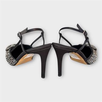 Kadın Arkası Açık Bilekten Bağlamalı Toka Detaylı Taşlı İnce Topuklu Ayakkabı Siyah