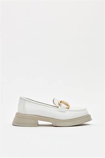 Kadın Toka Detaylı Loafer Ayakkabı Beyaz