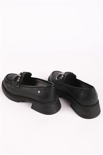 Kadın Toka Detaylı Loafer Ayakkabı Siyah