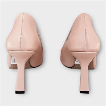 Kadın Toka Detaylı Sivri Burun Stiletto Ayakkabı Bej