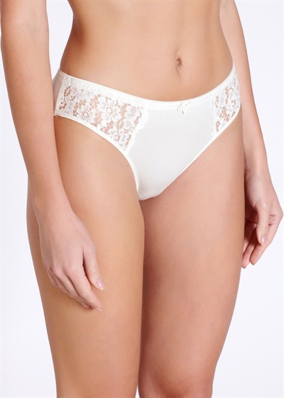 Pamuklu Yanları Dantelli 4lü Set Kadın Külot