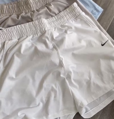 NKE KADIN SPOR ŞORT BEYAZ