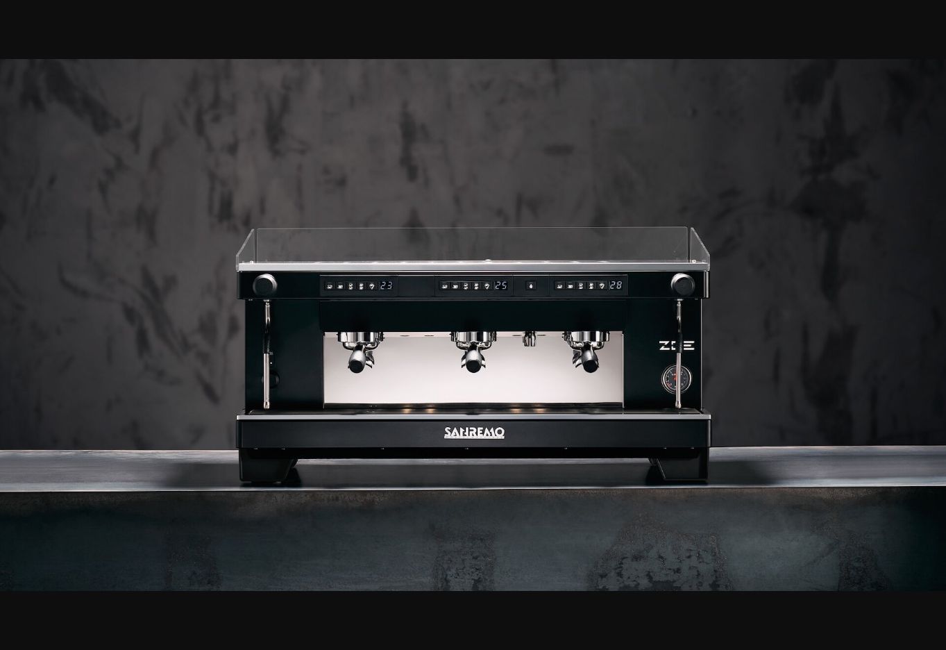 Sanremo ZOE 2026 espresso makinesi siyah gövde