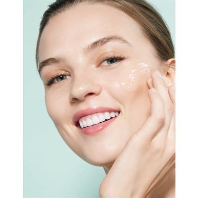 Garnier Yüz Nemlendirici Hyaluronik Aloe Jel 50ML