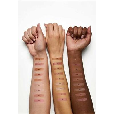 Golden Rose Baked Stardust No:112 İpeksi Parlak Yüz Pudrası 10 g Canlı Renk Seçenekleriyle