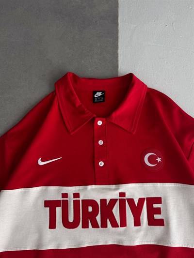 TÜRKİYE NAKIŞLI KIRMIZI OVERSİZE TSHİRT
