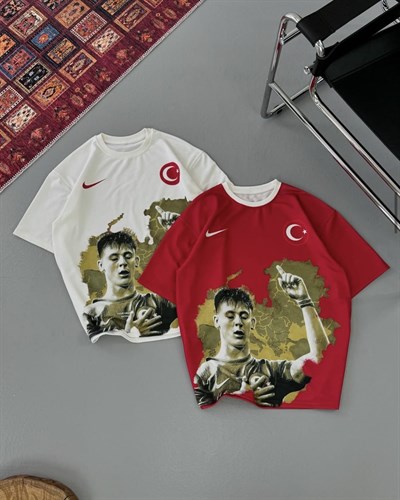 TÜRKİYE NAKIŞLI OVERSİZE TSHİRT