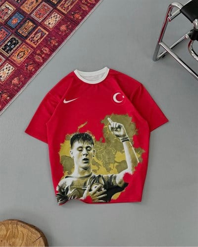 TÜRKİYE NAKIŞLI OVERSİZE TSHİRT