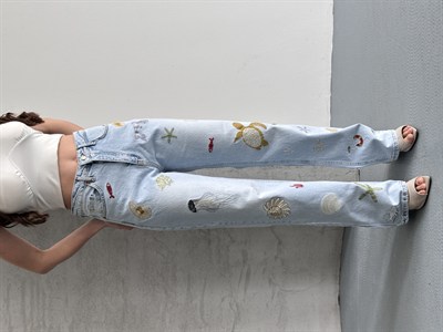 Nakış Detaylı Premium Jean