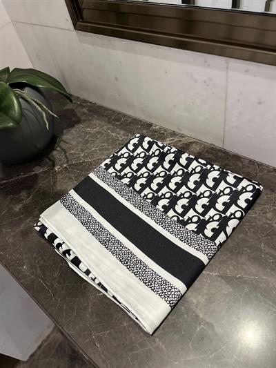 marka D desen premium eşarp - siyah