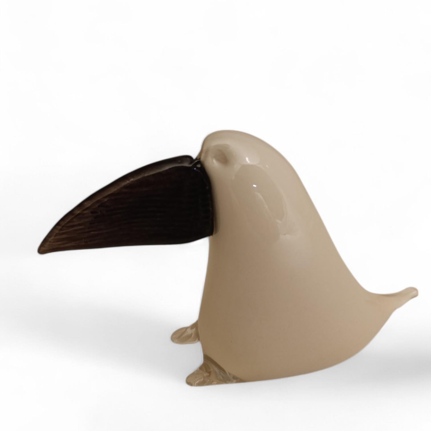 En YenilerHirefTukan Kuşu Cam L boy Obje