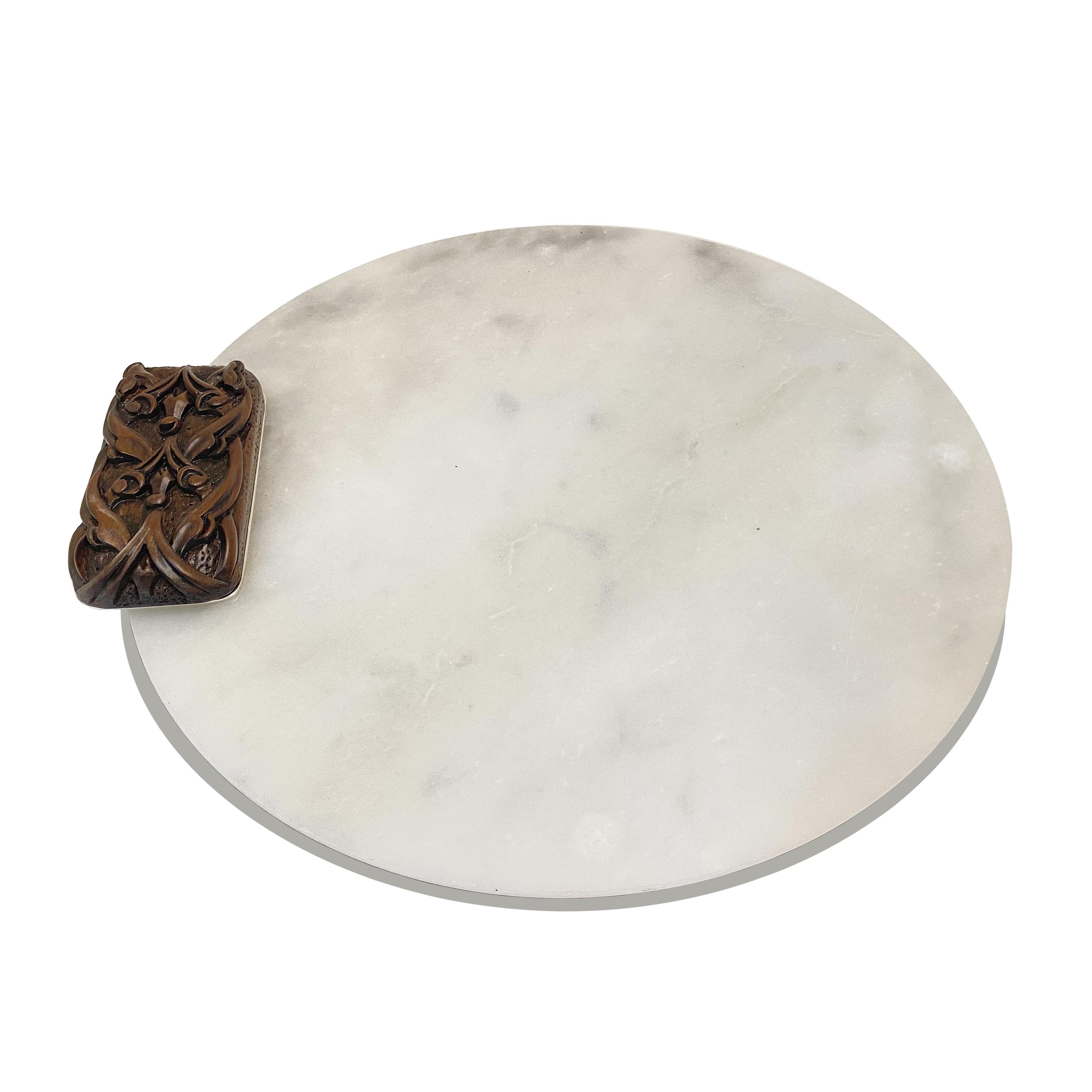 En YenilerHIREFAhşap Motifli Yuvarlak Beyaz Peynir Tabağı