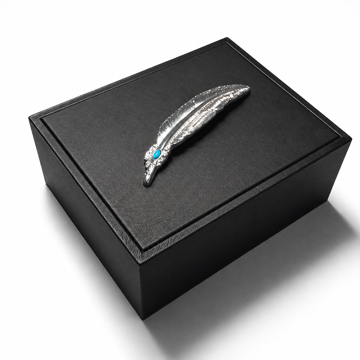 Feather CollectionHIREFLeather Box 719