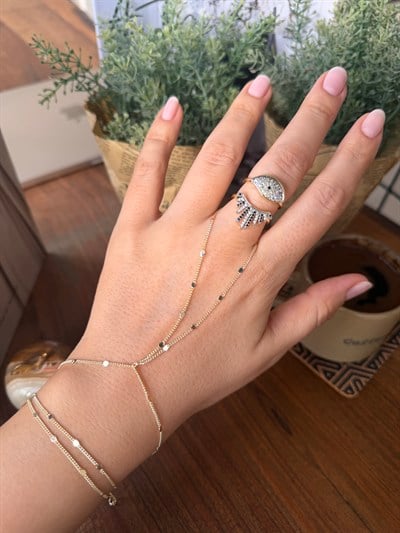 14K gold renk,3 sarmalı ışıltılı,zarif.Mevsiminde şahmeran 