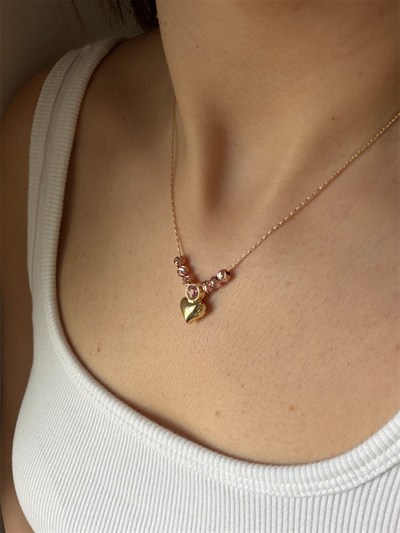 14K gold renk,pembe dorika taşlı ve aşk temalı şık kolye