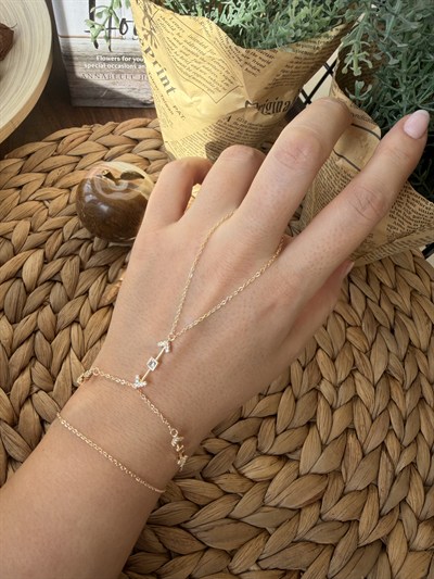 14K gold renk,tasarım şahmeran. Mevsimi geldi :)