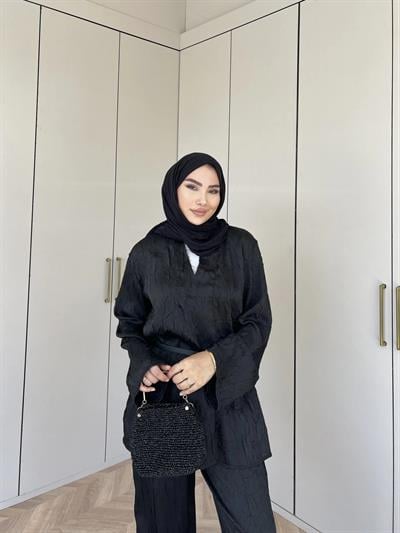 Azra Kırışık Takım -Siyah