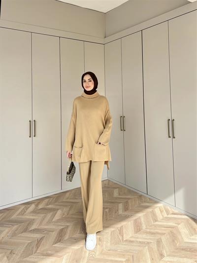 Cep Detaylı Triko Takım - Camel