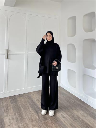 Cep Detaylı Triko Takım - Siyah