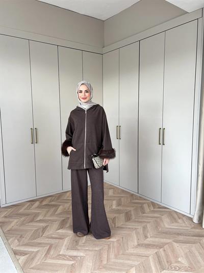 Ela Kürk Detaylı Takım - Kahve