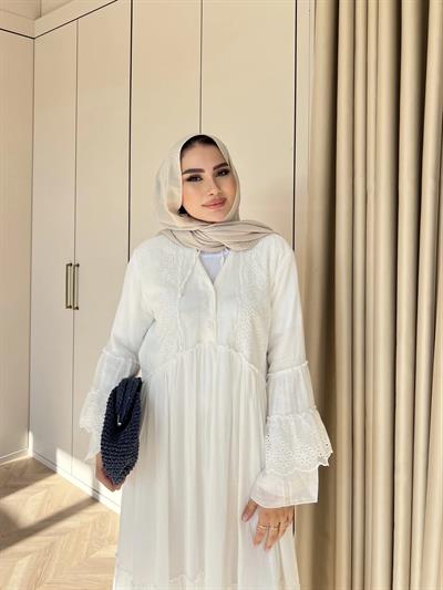 Hadise Kolları Dantel Elbise - Beyaz