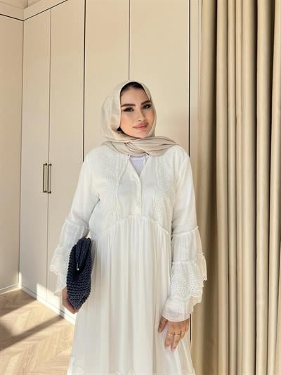Hadise Kolları Dantel Elbise - Beyaz