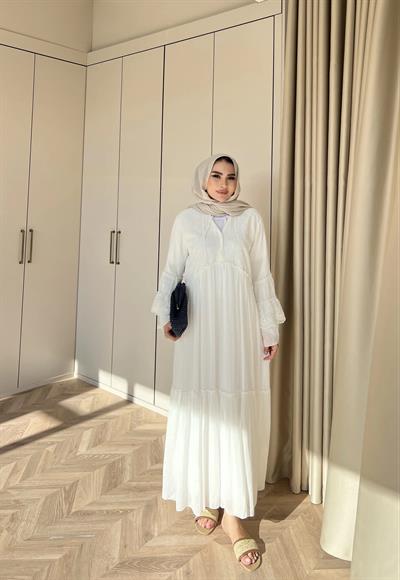 Hadise Kolları Dantel Elbise - Beyaz