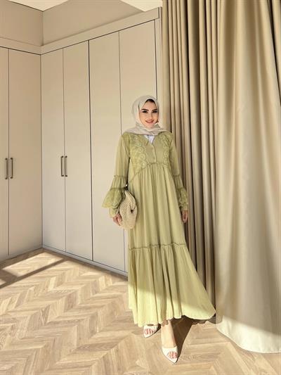 Hadise Kolları Dantel Elbise - Yeşil