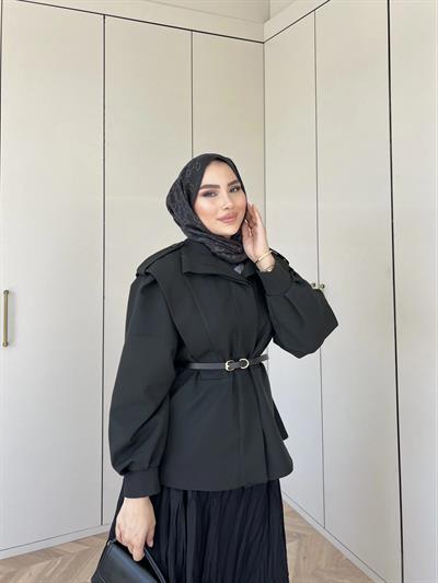 İrem Trenç - Siyah