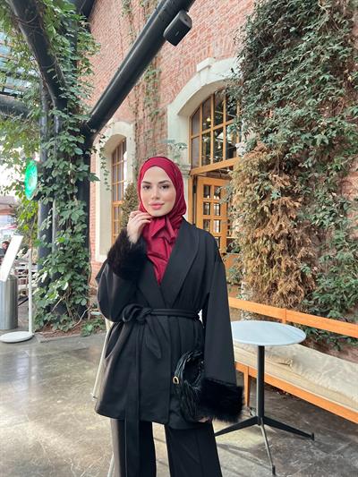 Quva Kol Detayı Kürk Takım - Siyah