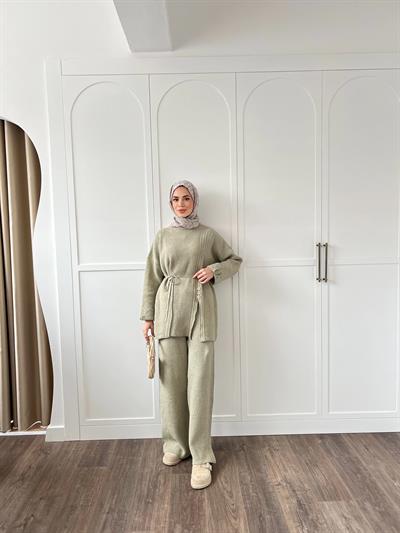 Vadi Düğmeli Takım - Çağla