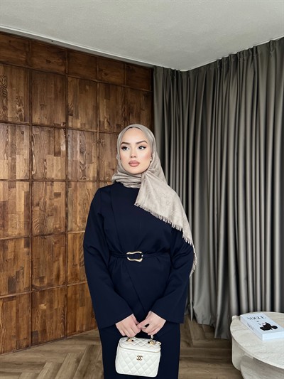 Çift Ön Detaylı Kemerli Takım- Laci 