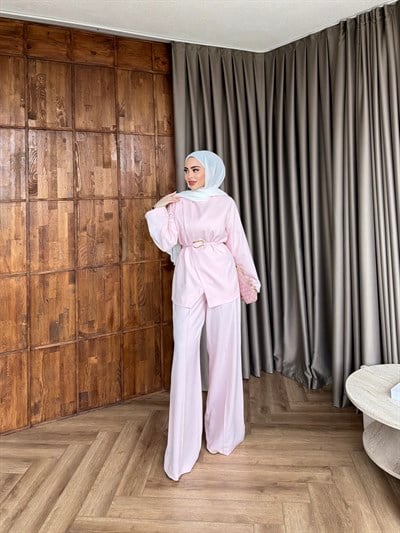 Çift Ön Detaylı Kemerli Takım- Pembe