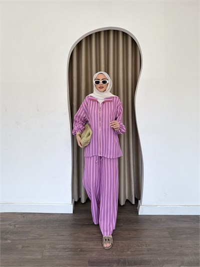 Çizgili Fermuarlı Takım - Pembe