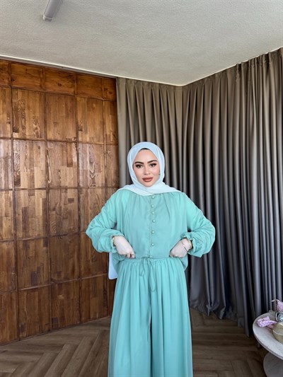 Danla Düğmeli Takım - Çağla