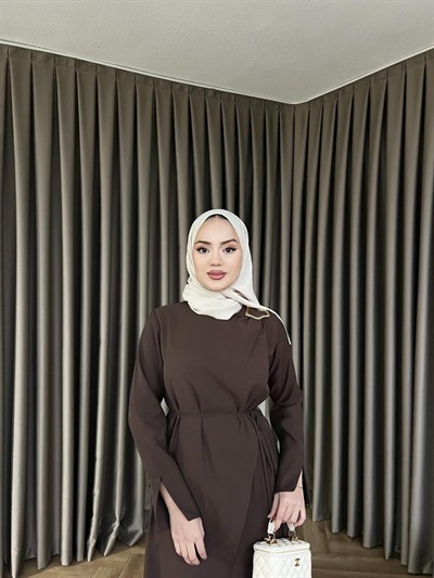 Desli Broşlu Elbise - Acı Kahve