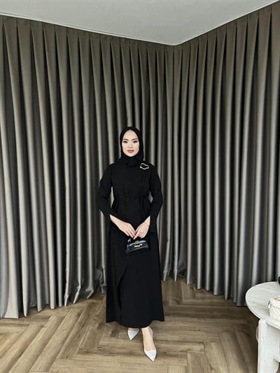 Desli Broşlu Elbise - Siyah