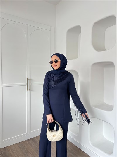 Duygu Püskül Takım - Laci