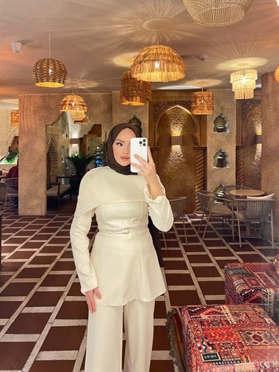 Hande Kemerli Takım - Ekru