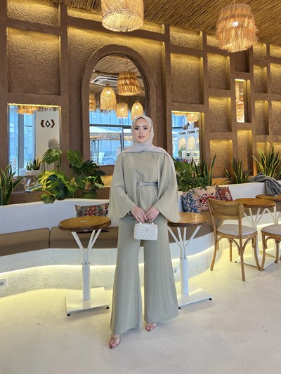 Karmen Pelerin Detaylı Takım - Vizon