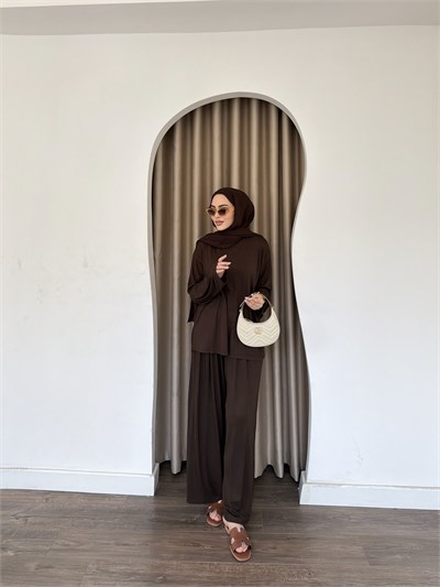 Kübra Takım - Kahve