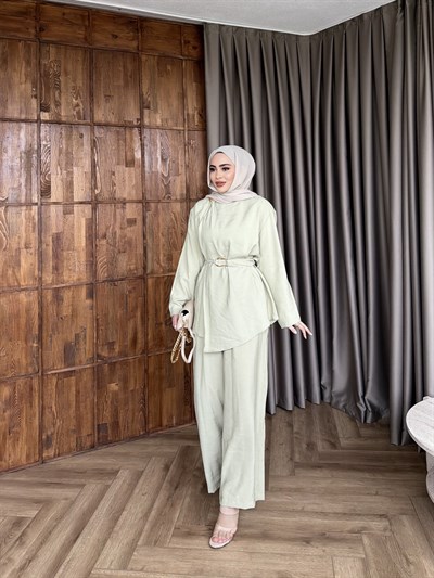 Lessan Broşlu Takım - Yeşil