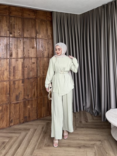 Lessan Broşlu Takım - Yeşil