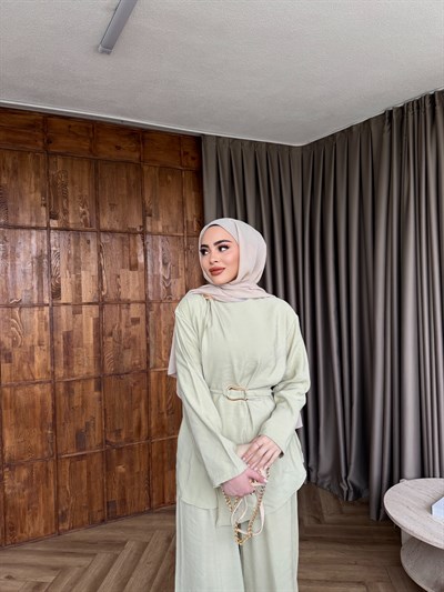 Lessan Broşlu Takım - Yeşil