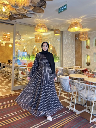 Merve Kemer Detaylı Elbise - Siyah