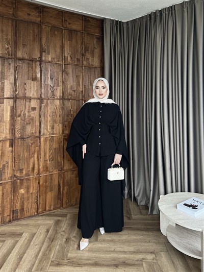 Merve önü Düğmeli Takım - Siyah