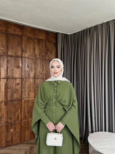 Merve Önü Düğmeli Takım - Yeşil